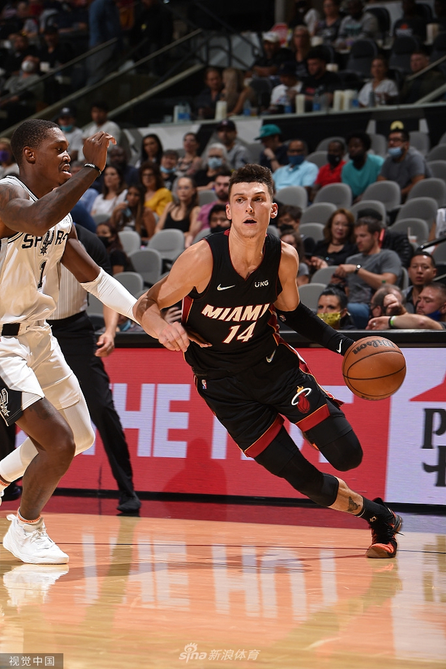 帮助运动员 帮助运动员