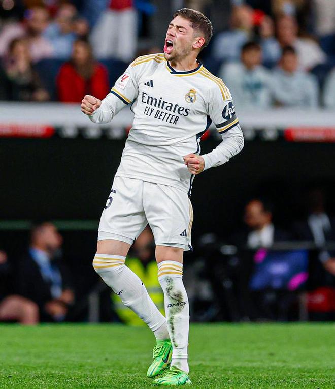 更展示了摩 更展示了摩